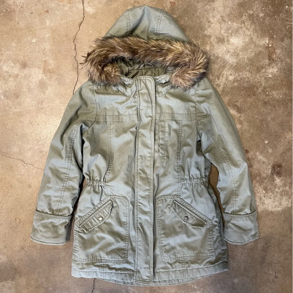 Gap Kids Girls Green Hooded Parka Jacket with Faux Fur Trim - Large (10-11)